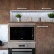 Artisan cuisiniste : une solution sur-mesure pour votre intérieur