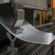 Formage en tôlerie industrielle : précision et performance au service de l’industrie